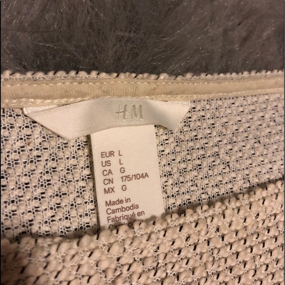 H&M Sweater - Picture 3 of 3